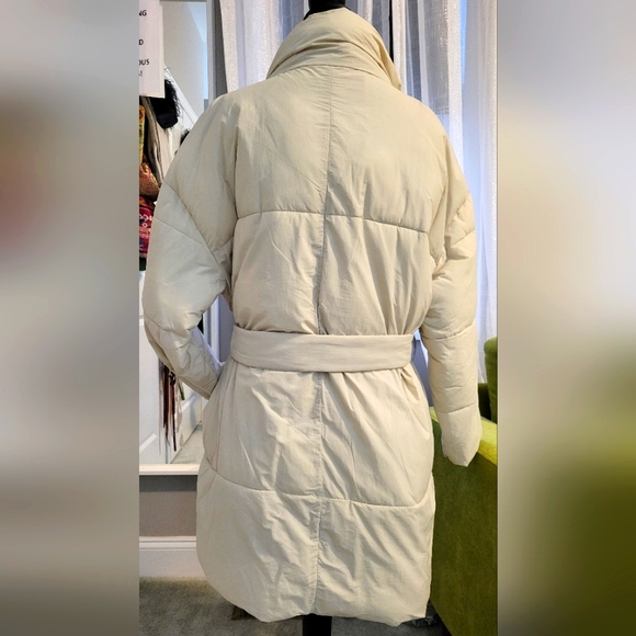 GAP Puffer Coat - Cream - Picture 2 of 6